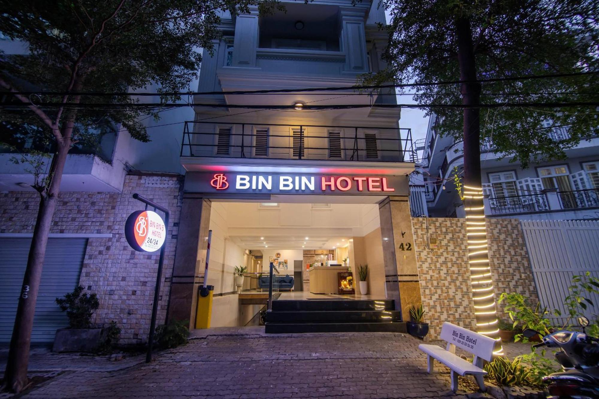 Bin Bin Hotel 5 - Near Lotte Mart D7 Bandar Ho Chi Minh Luaran gambar