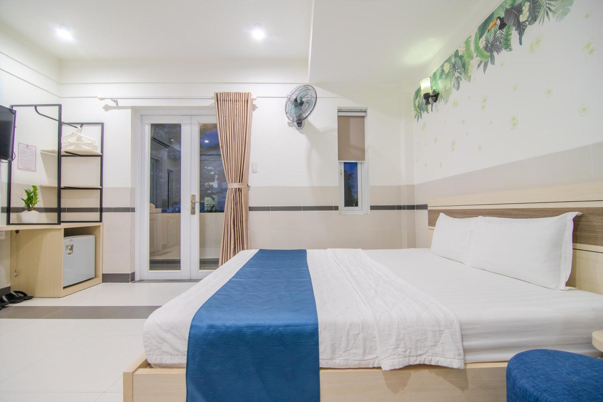 Bin Bin Hotel 5 - Near Lotte Mart D7 Bandar Ho Chi Minh Luaran gambar
